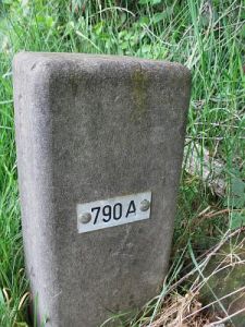 790a-ratum-furstenbusch-gemeentegrenssteen
