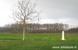 299-broeksittard-witte-paal