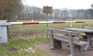 181-grensovergang-spoorboom1