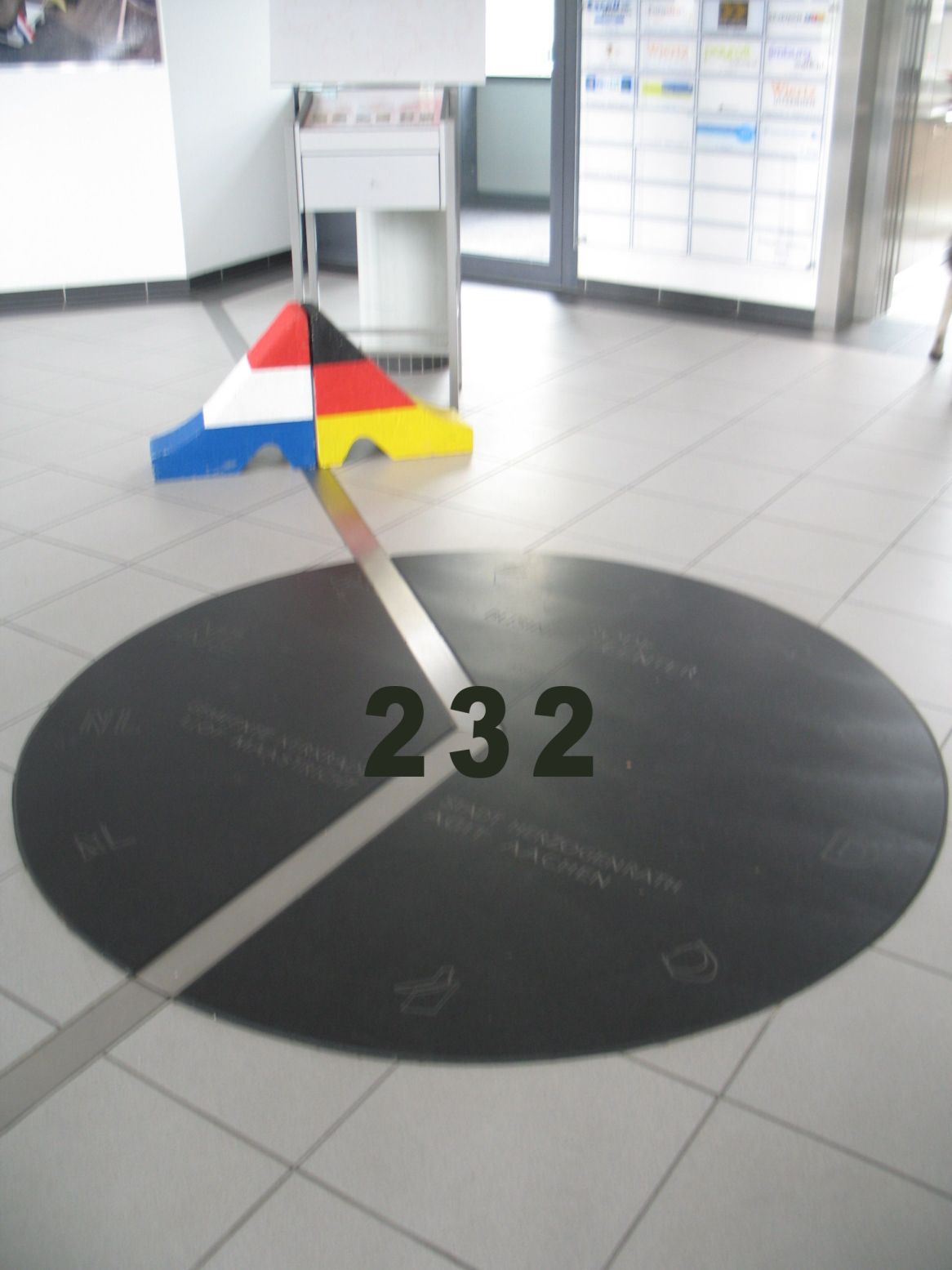 232 binnen postkantoor duits nederlands.jpg