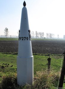 270-grenspaal-ri-nieuw-namen