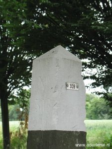 309-detail-steen-bij-millen-nieuwstadt