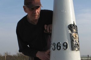 369-detail-ad