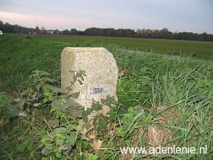 553-b-grenspaal-zandweg-naar-grensovergang-hommersum