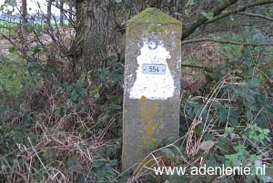 554-grenspaal-zandweg-grensovergnag-hommersum
