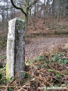 588-grenspaal1