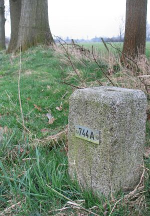 744a-omg-ijzerlo-d-zijde