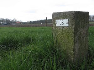 96-monkes-belt-grenzweg