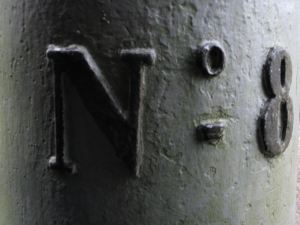 1_8-detail