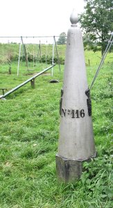 116b-grenspaal-pontje-berg