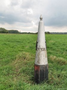 121n-grenspaal-visserweert-2