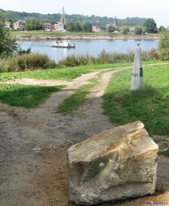 047n-grenspaal-pontje-eijsden