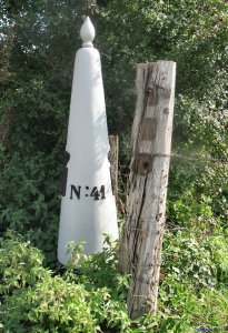 41-grenspaal-moelingen-spoorweg