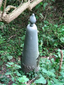 kopie-van-56-grenspaal-omg-kanne-in-diep-gat-2