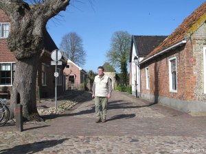 068-grenspalenwandeling-henk-in-bourtange
