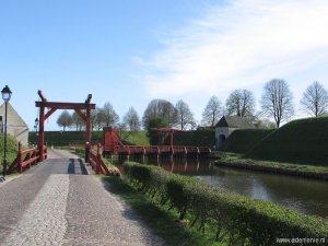 071-grenspalenwandeling-bourtange