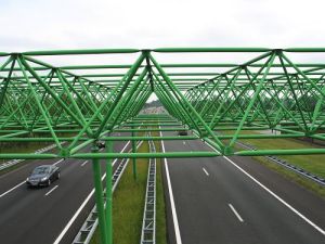 003-constructie-boven-snelweg